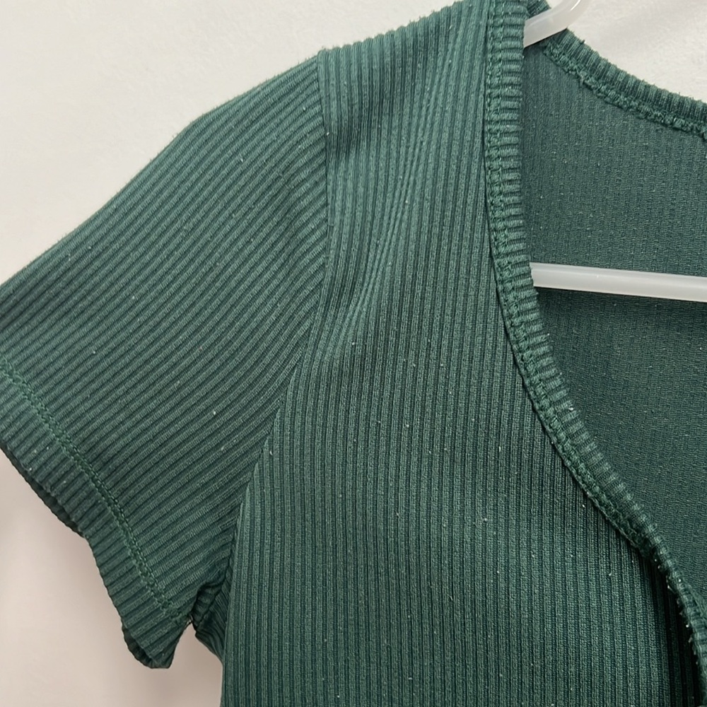 HOLLISTER Ribbed Top - Picture 3 of 4